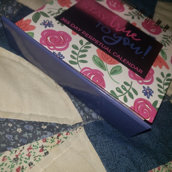 Pembrook Daily Motivational Desk Calendar - Picture 4 of 10